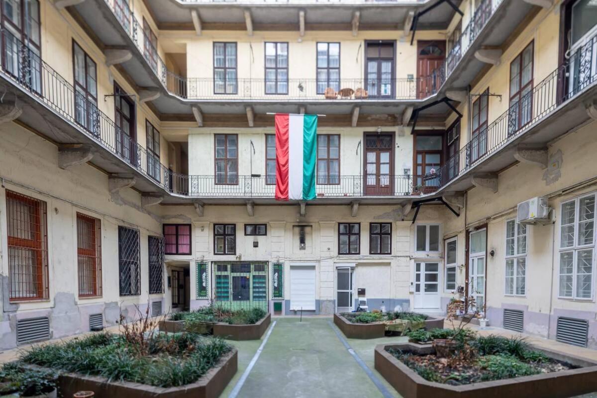 Vamhaz Boulevard Apartments Budapest Kültér fotó