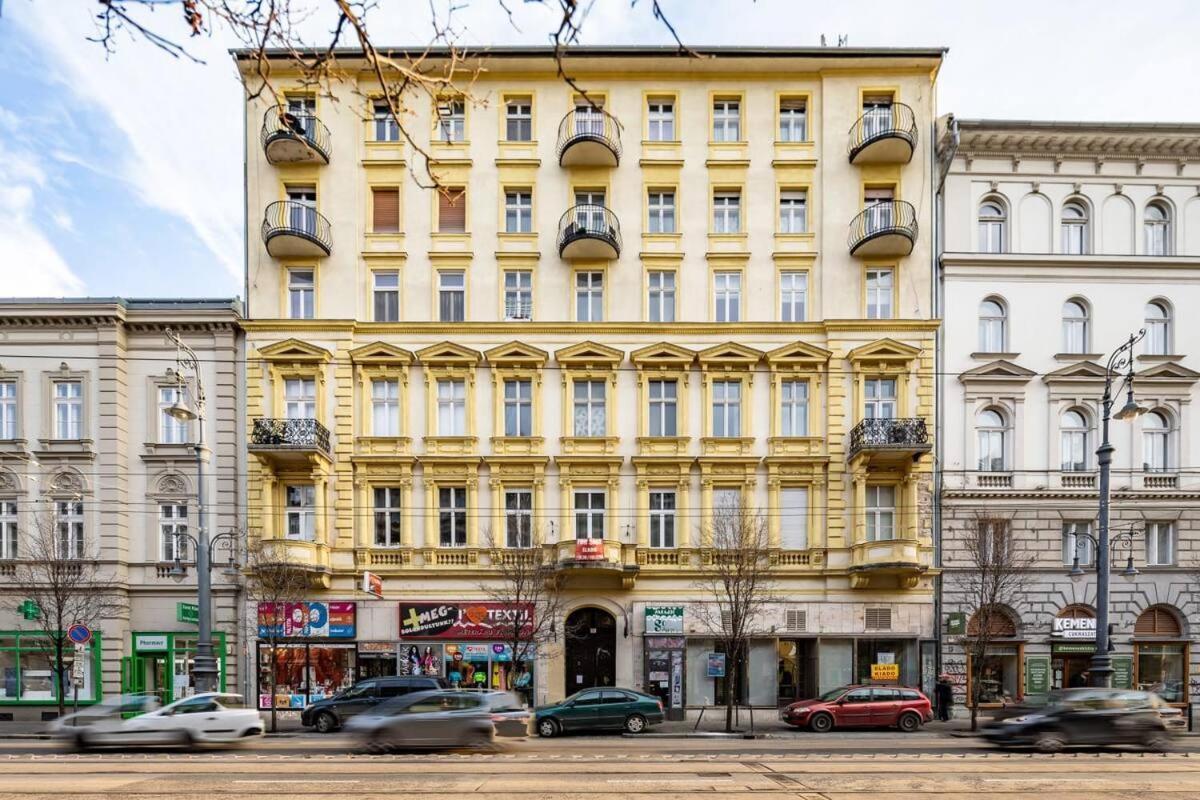 Vamhaz Boulevard Apartments Budapest Kültér fotó