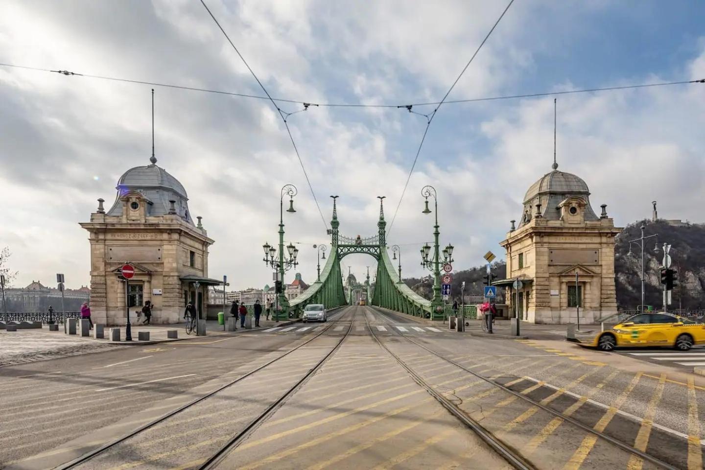 Vamhaz Boulevard Apartments Budapest Kültér fotó